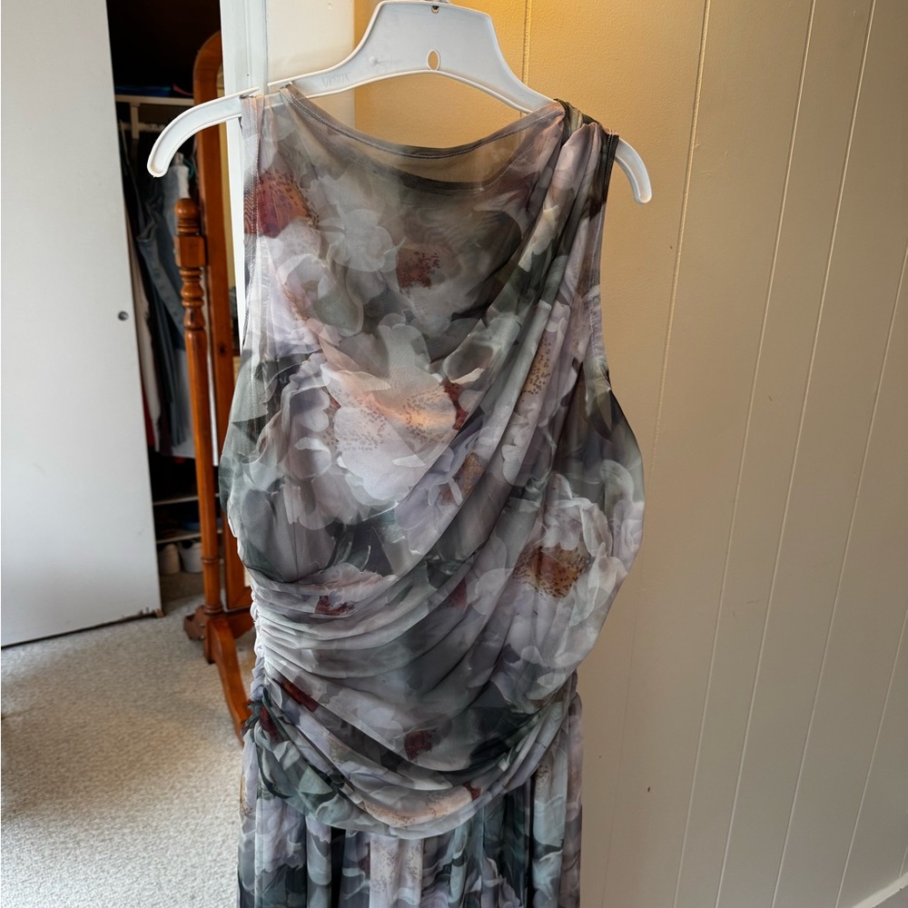 NWT never worn Abercrombie & Fitch Floral Print Maxi Dress - Picture 3 of 6